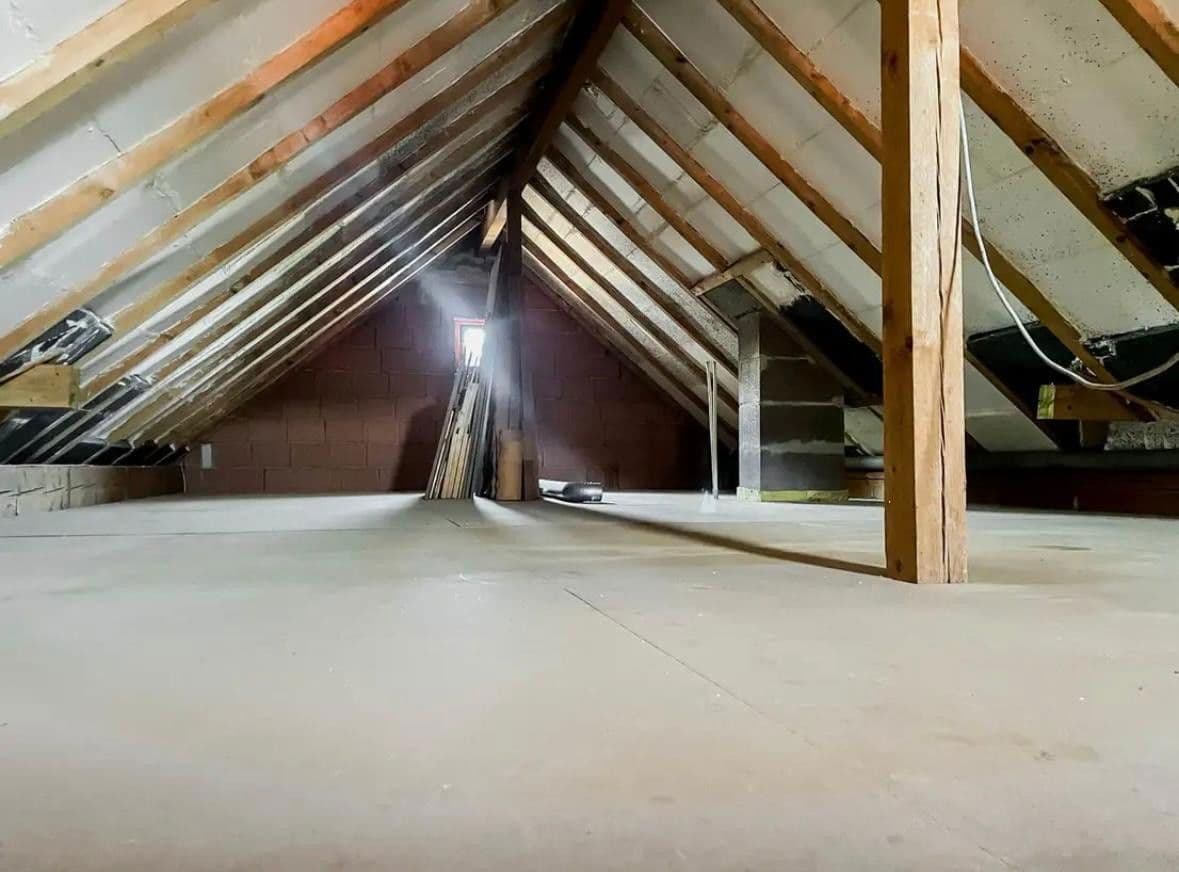 Prodej domu 293 m², pozemek 516 m², Ziegelsteige 38, Forchtenberg, Bádensko-Württembersko Prodej domu 293 m², pozemek 516 m², Ziegelsteige 38, Forchtenberg, Bádensko-Württembersko