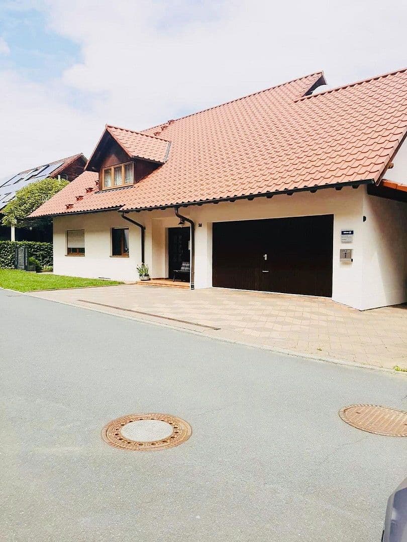 Prodej domu 293 m², pozemek 516 m², Ziegelsteige 38, Forchtenberg, Bádensko-Württembersko Prodej domu 293 m², pozemek 516 m², Ziegelsteige 38, Forchtenberg, Bádensko-Württembersko