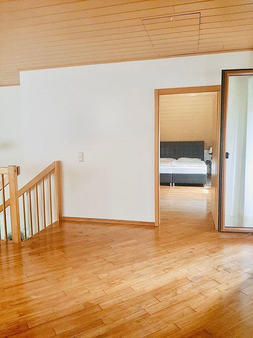 Prodej domu 293 m², pozemek 516 m², Ziegelsteige 38, Forchtenberg, Bádensko-Württembersko Prodej domu 293 m², pozemek 516 m², Ziegelsteige 38, Forchtenberg, Bádensko-Württembersko