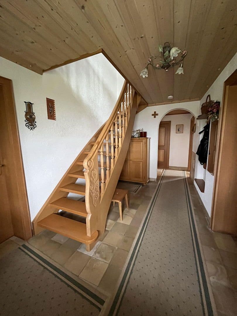 Prodej domu 220 m², pozemek 7.300 m², Mettenheim, Bavorsko Prodej domu 220 m², pozemek 7.300 m², Mettenheim, Bavorsko