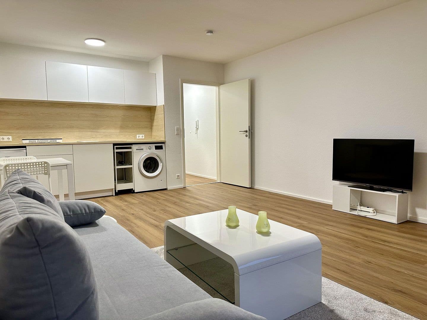 Pronájem bytu 1+1 35 m², Stuttgart, Bádensko-Württembersko Pronájem bytu 1+1 35 m², Stuttgart, Bádensko-Württembersko