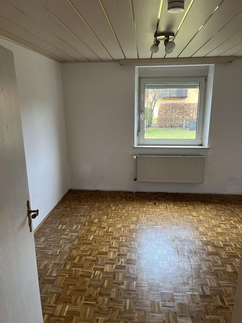 Pronájem bytu 3+1 70 m², Maxhütte-Haidhof, Bavorsko Pronájem bytu 3+1 70 m², Maxhütte-Haidhof, Bavorsko