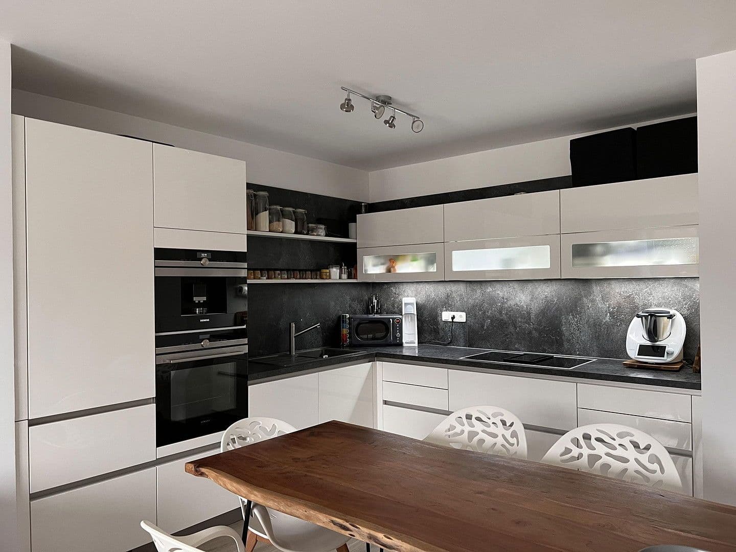 Prodej bytu 4+1 85 m², Bad Griesbach i.Rottal, Bavorsko Prodej bytu 4+1 85 m², Bad Griesbach i.Rottal, Bavorsko