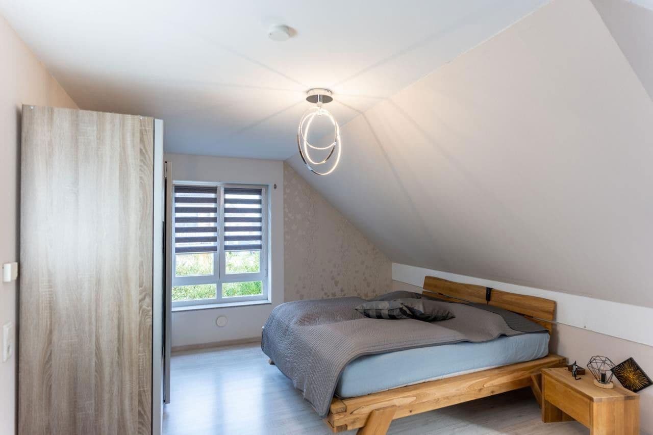 Prodej domu 132 m², pozemek 347 m², Langenfeld (Rheinland), Severní Porýní-Vestfálsko Prodej domu 132 m², pozemek 347 m², Langenfeld (Rheinland), Severní Porýní-Vestfálsko