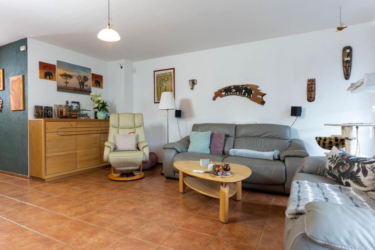 Prodej domu 132 m², pozemek 347 m², Langenfeld (Rheinland), Severní Porýní-Vestfálsko Prodej domu 132 m², pozemek 347 m², Langenfeld (Rheinland), Severní Porýní-Vestfálsko