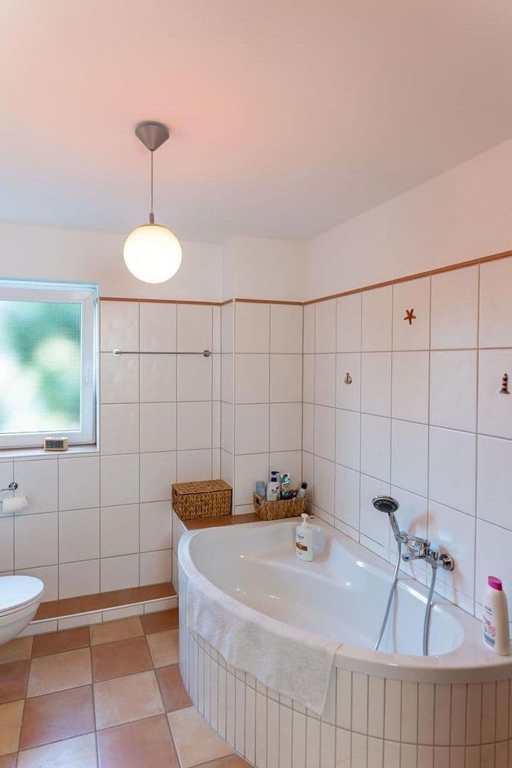 Prodej domu 132 m², pozemek 347 m², Langenfeld (Rheinland), Severní Porýní-Vestfálsko Prodej domu 132 m², pozemek 347 m², Langenfeld (Rheinland), Severní Porýní-Vestfálsko