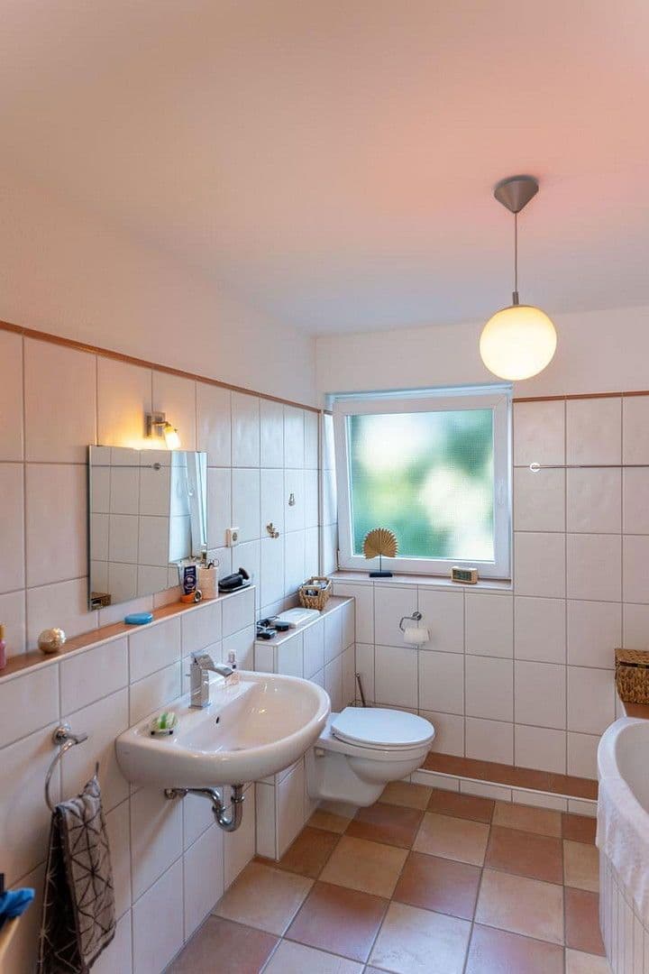 Prodej domu 132 m², pozemek 347 m², Langenfeld (Rheinland), Severní Porýní-Vestfálsko Prodej domu 132 m², pozemek 347 m², Langenfeld (Rheinland), Severní Porýní-Vestfálsko