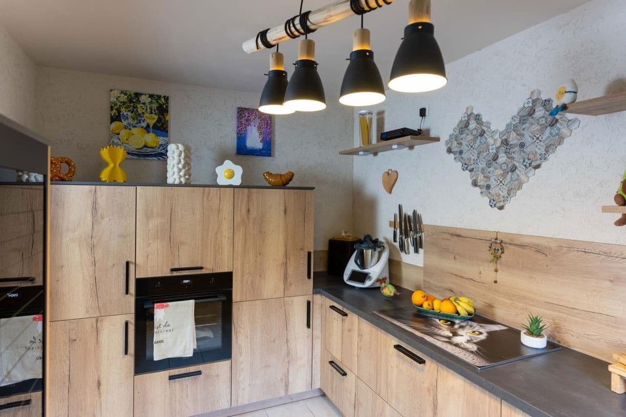 Prodej domu 132 m², pozemek 347 m², Langenfeld (Rheinland), Severní Porýní-Vestfálsko Prodej domu 132 m², pozemek 347 m², Langenfeld (Rheinland), Severní Porýní-Vestfálsko