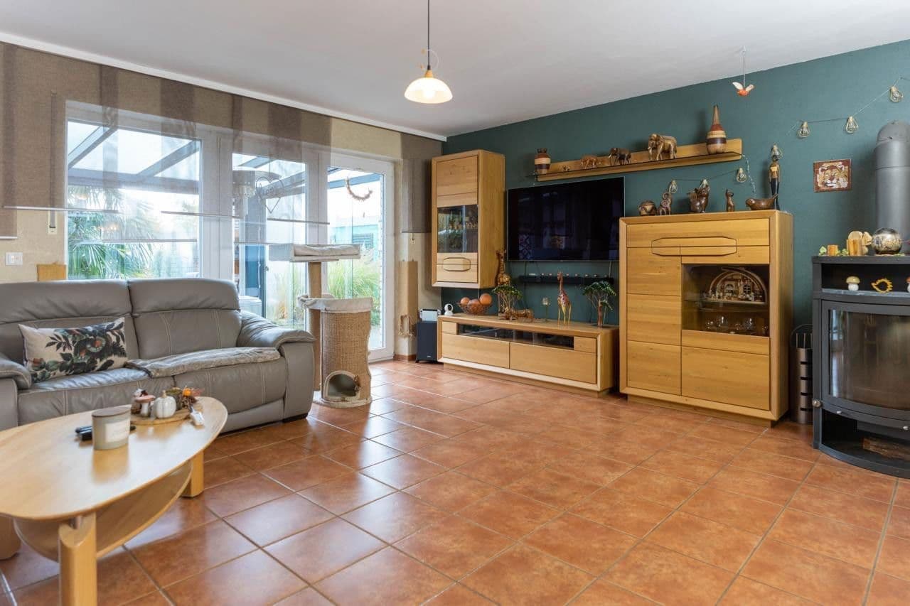 Prodej domu 132 m², pozemek 347 m², Langenfeld (Rheinland), Severní Porýní-Vestfálsko Prodej domu 132 m², pozemek 347 m², Langenfeld (Rheinland), Severní Porýní-Vestfálsko