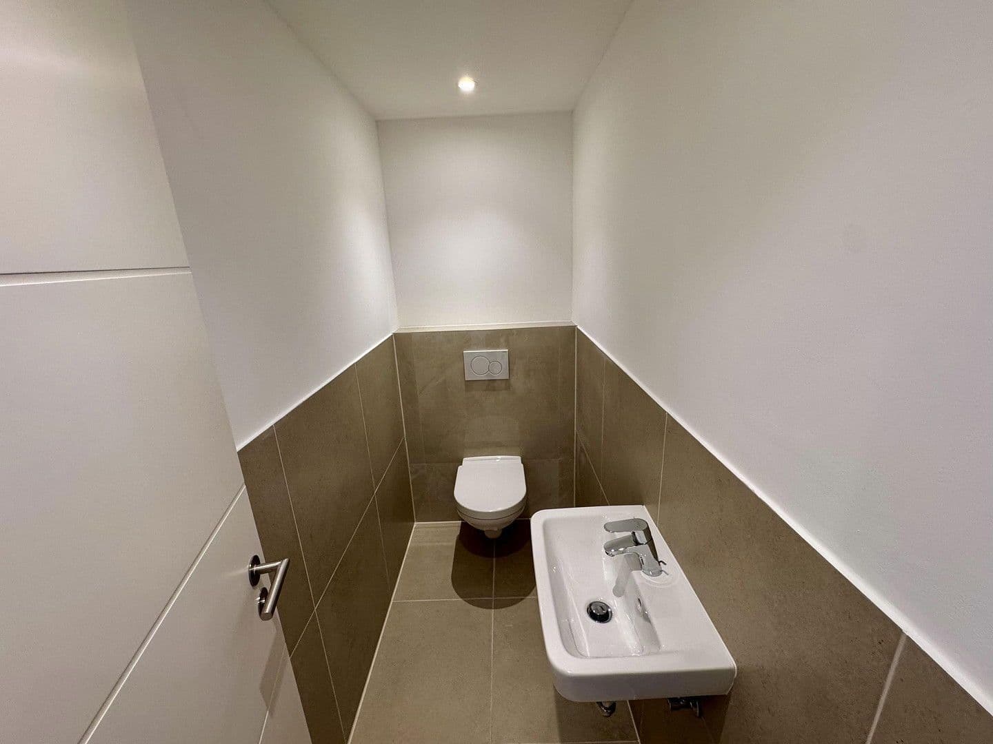 Prodej bytu 3+1 80 m², Köln, Severní Porýní-Vestfálsko Prodej bytu 3+1 80 m², Köln, Severní Porýní-Vestfálsko