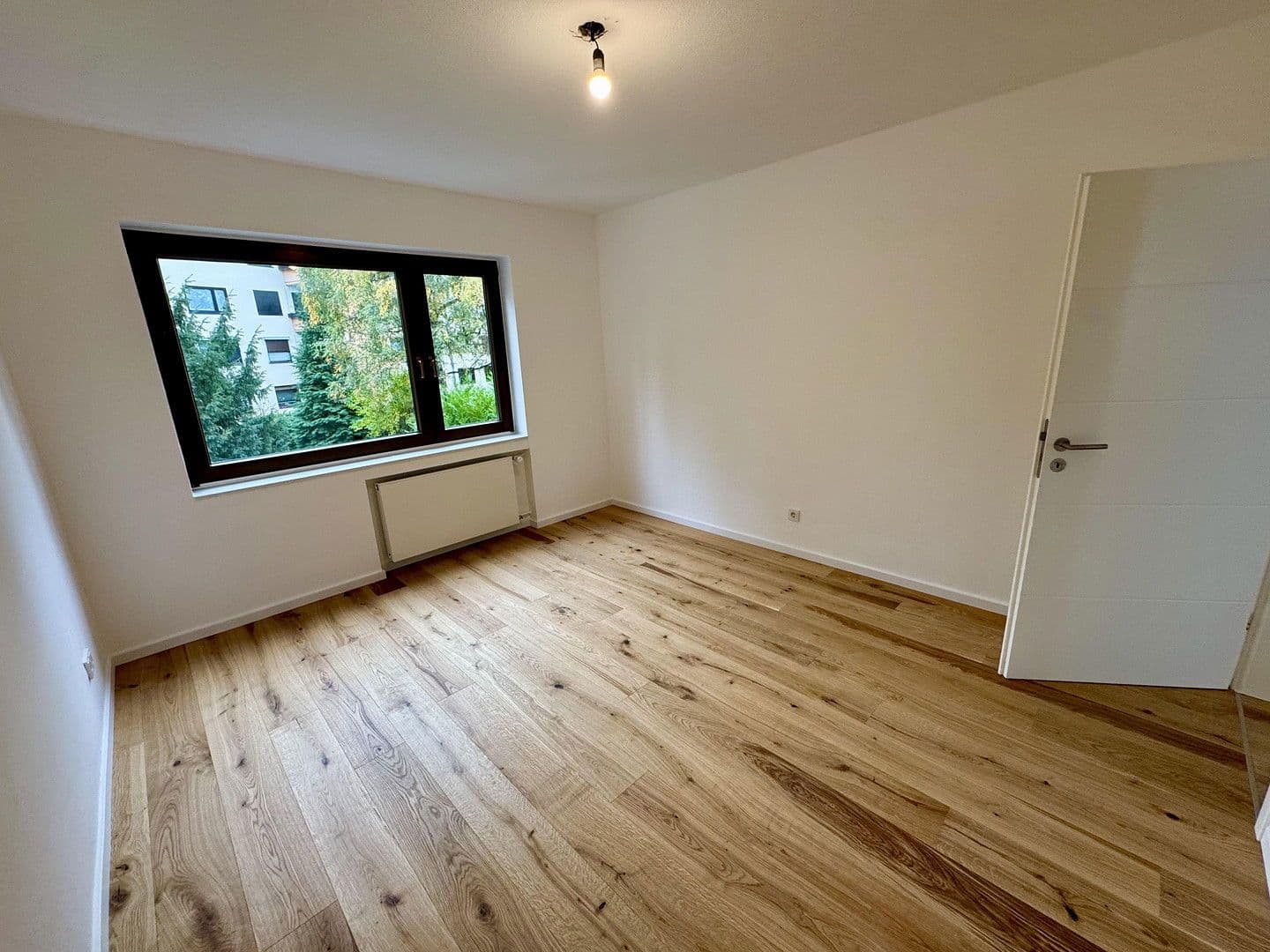 Prodej bytu 3+1 80 m², Köln, Severní Porýní-Vestfálsko Prodej bytu 3+1 80 m², Köln, Severní Porýní-Vestfálsko