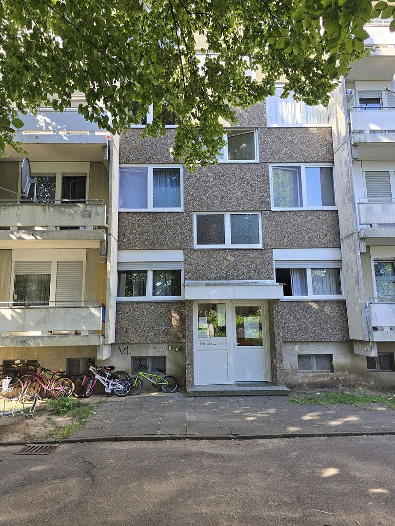 Pronájem bytu 4+1 83 m², Dresdener Str. 2a, Niederkassel, Severní Porýní-Vestfálsko Pronájem bytu 4+1 83 m², Dresdener Str. 2a, Niederkassel, Severní Porýní-Vestfálsko