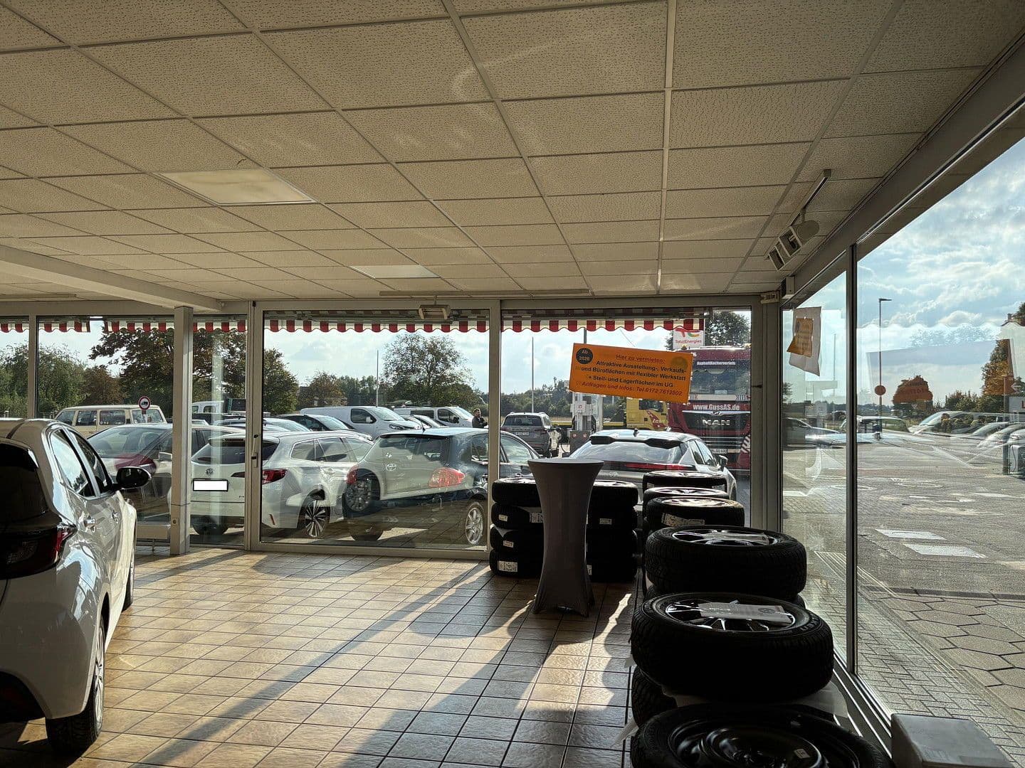 Pronájem nebytového prostoru 1.600 m², Bad Krozingen, Bádensko-Württembersko Pronájem nebytového prostoru 1.600 m², Bad Krozingen, Bádensko-Württembersko