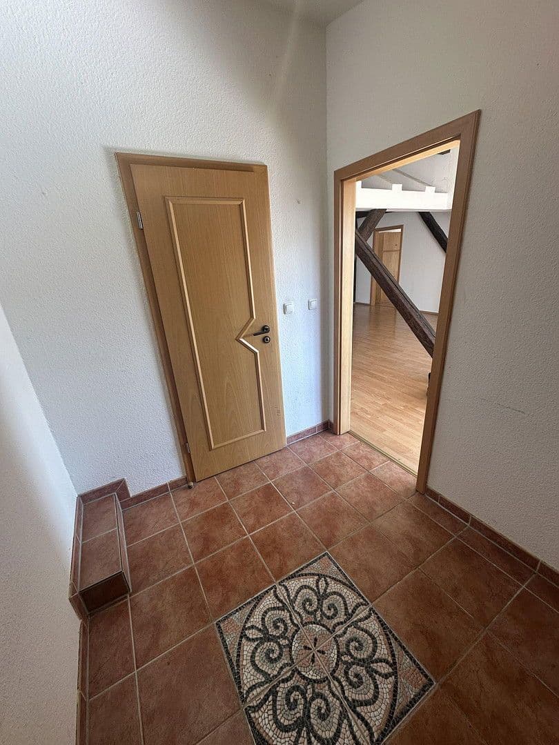 Pronájem bytu 4+1 151 m², Westliche Stadtmauerstraße 64, Erlangen, Bavorsko Pronájem bytu 4+1 151 m², Westliche Stadtmauerstraße 64, Erlangen, Bavorsko