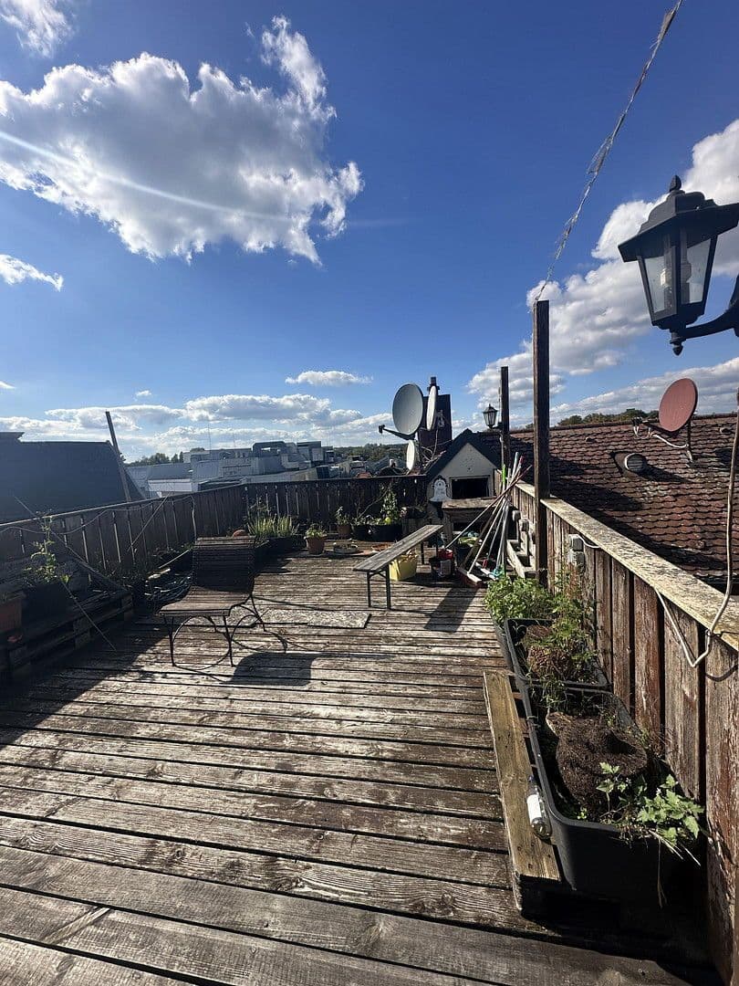 Pronájem bytu 4+1 151 m², Westliche Stadtmauerstraße 64, Erlangen, Bavorsko Pronájem bytu 4+1 151 m², Westliche Stadtmauerstraße 64, Erlangen, Bavorsko