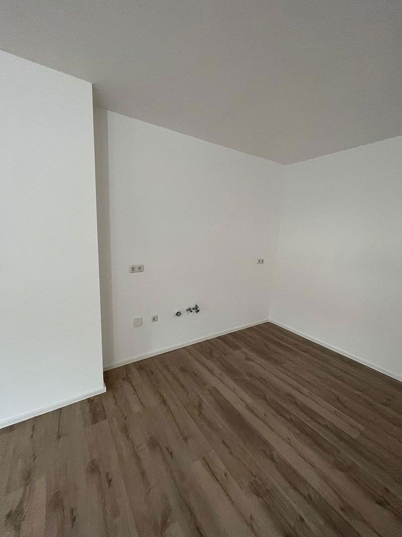 Pronájem bytu 3+1 83 m², Göttingerstraße 40, Pattensen, Dolní Sasko Pronájem bytu 3+1 83 m², Göttingerstraße 40, Pattensen, Dolní Sasko