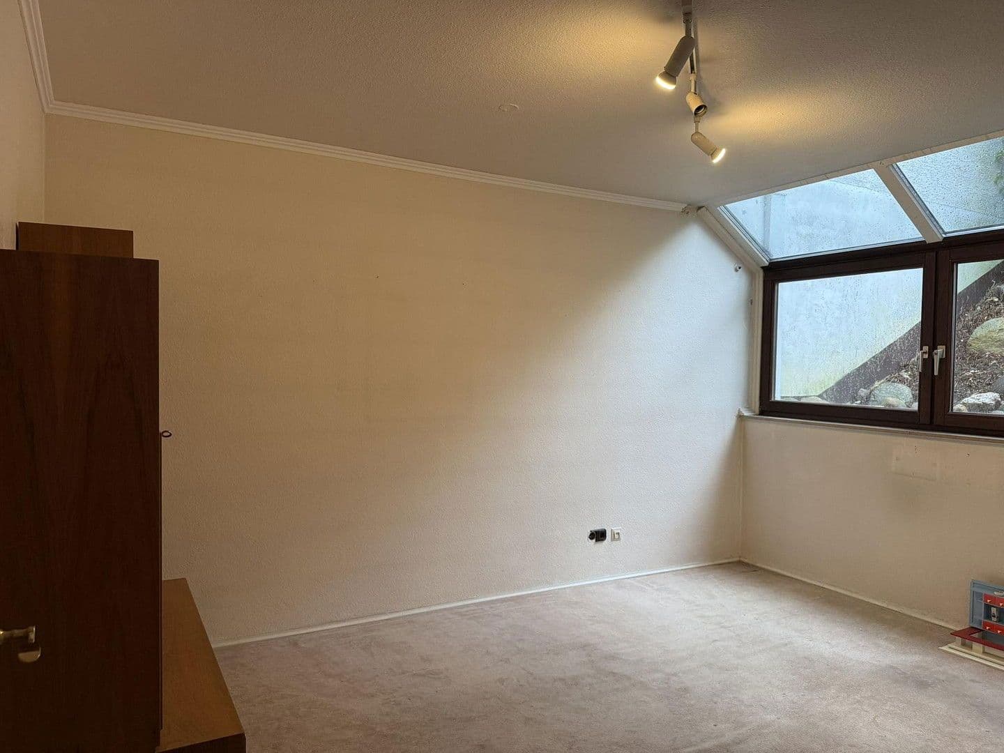 Prodej domu 210 m², pozemek 463 m², Im Apfelgarten 17, Bonn, Severní Porýní-Vestfálsko Prodej domu 210 m², pozemek 463 m², Im Apfelgarten 17, Bonn, Severní Porýní-Vestfálsko