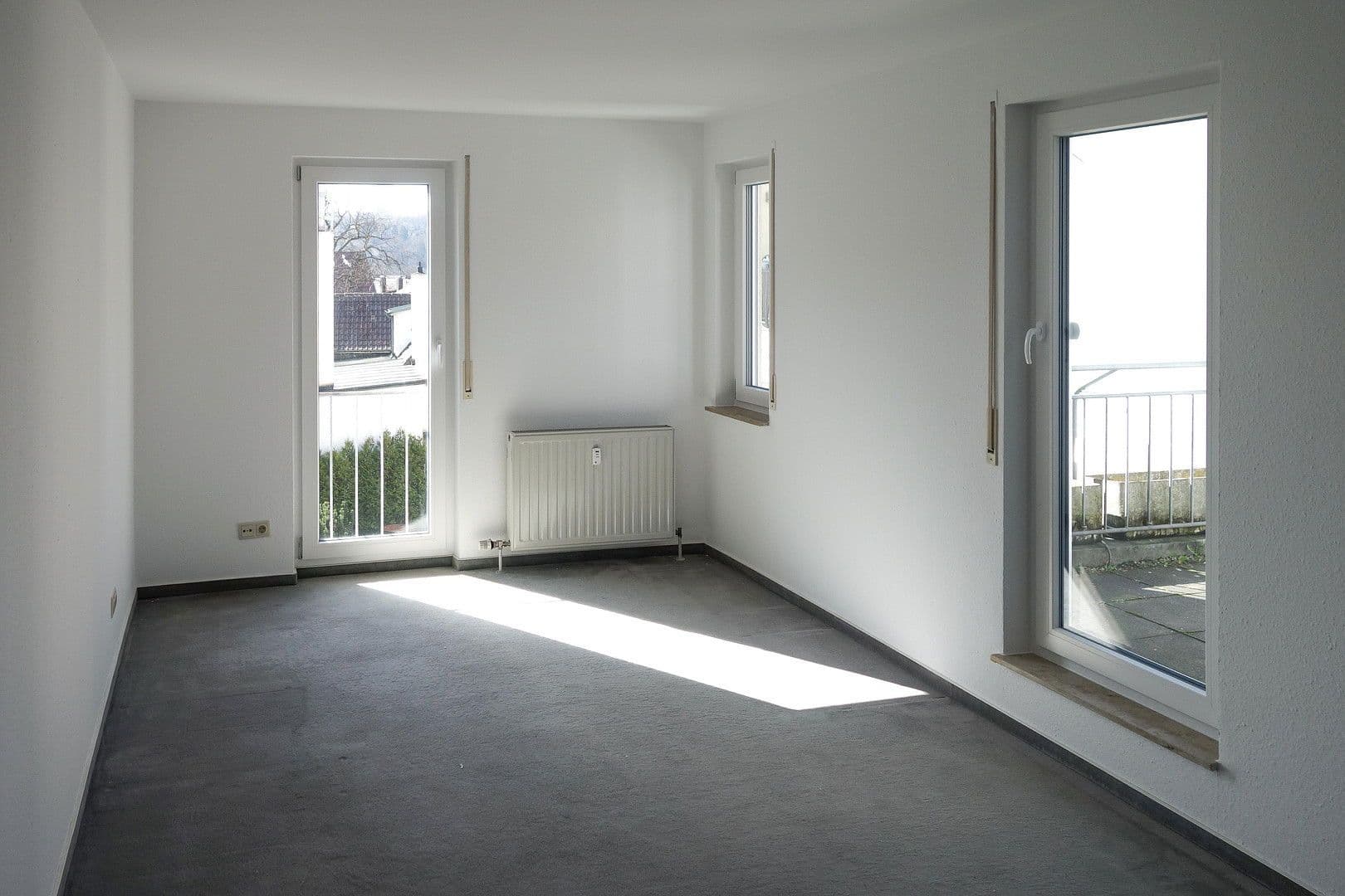 Pronájem bytu 3+1 116 m², Esslingen am Neckar, Bádensko-Württembersko Pronájem bytu 3+1 116 m², Esslingen am Neckar, Bádensko-Württembersko