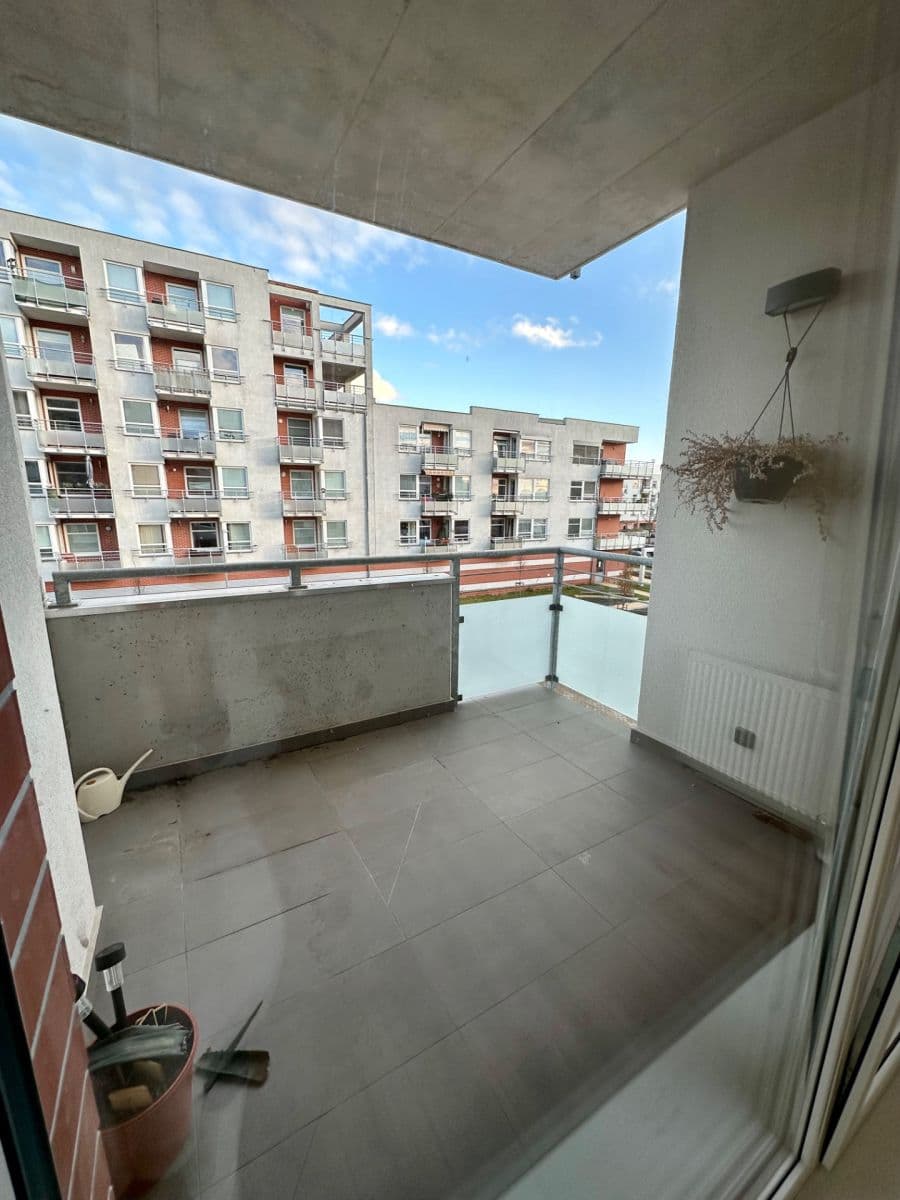 Pronájem bytu 1+kk 61 m², Průběžná, Hradec Králové, Královéhradecký kraj Pronájem bytu 1+kk 61 m², Průběžná, Hradec Králové, Královéhradecký kraj