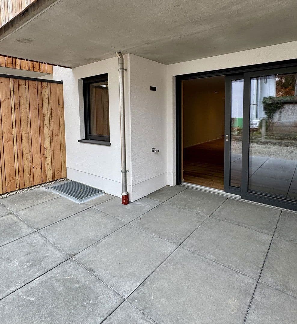 Pronájem bytu 2+1 74 m², Happinger Straße 66, Rosenheim, Bavorsko Pronájem bytu 2+1 74 m², Happinger Straße 66, Rosenheim, Bavorsko