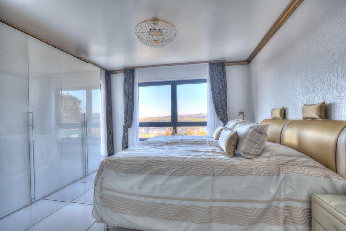 Pronájem domu 200 m², pozemek 644 m², Untergruppenbach, Bádensko-Württembersko Pronájem domu 200 m², pozemek 644 m², Untergruppenbach, Bádensko-Württembersko