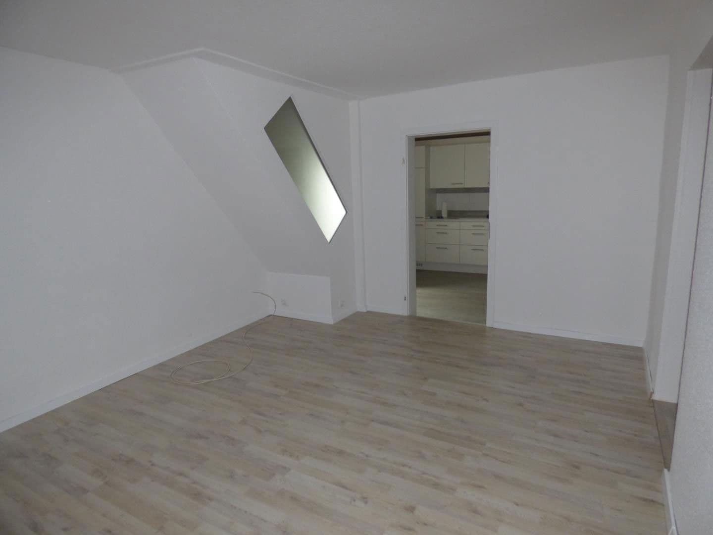 Prodej domu 80 m², pozemek 122 m², Magdeburger Str. 10, Remlingen-Semmenstedt, Dolní Sasko Prodej domu 80 m², pozemek 122 m², Magdeburger Str. 10, Remlingen-Semmenstedt, Dolní Sasko