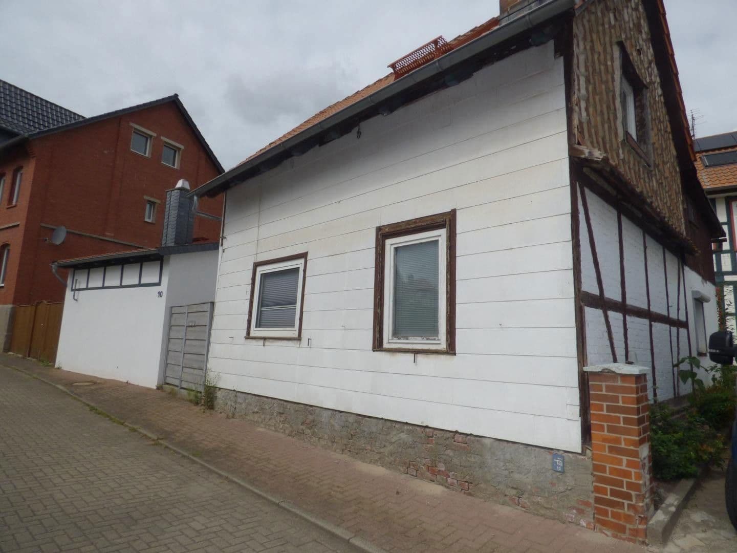 Prodej domu 80 m², pozemek 122 m², Magdeburger Str. 10, Remlingen-Semmenstedt, Dolní Sasko Prodej domu 80 m², pozemek 122 m², Magdeburger Str. 10, Remlingen-Semmenstedt, Dolní Sasko