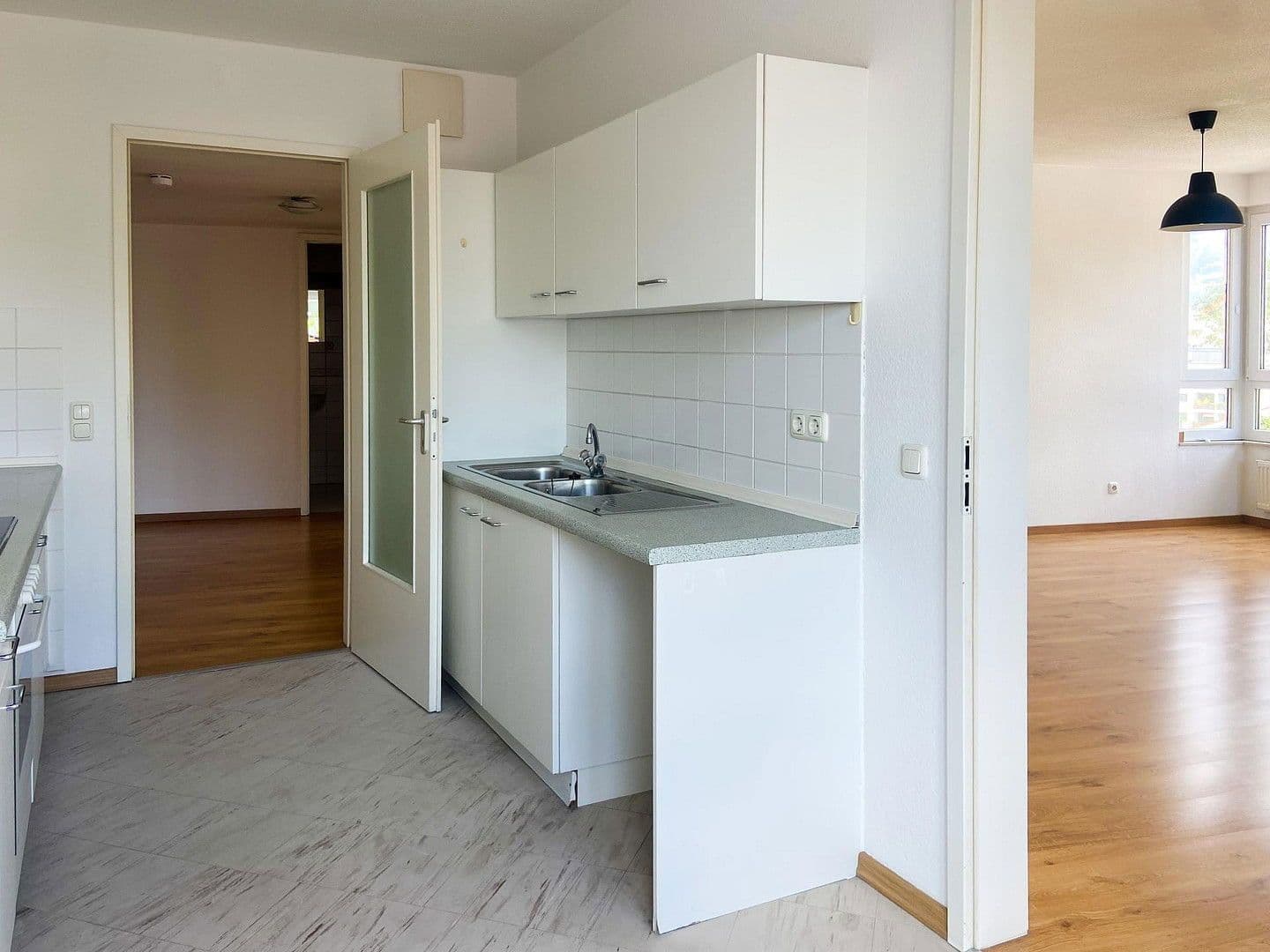 Prodej bytu 2+1 77 m², Einbecker Strasse 64A, Berlin - Lichtenberg, Berlín Prodej bytu 2+1 77 m², Einbecker Strasse 64A, Berlin - Lichtenberg, Berlín