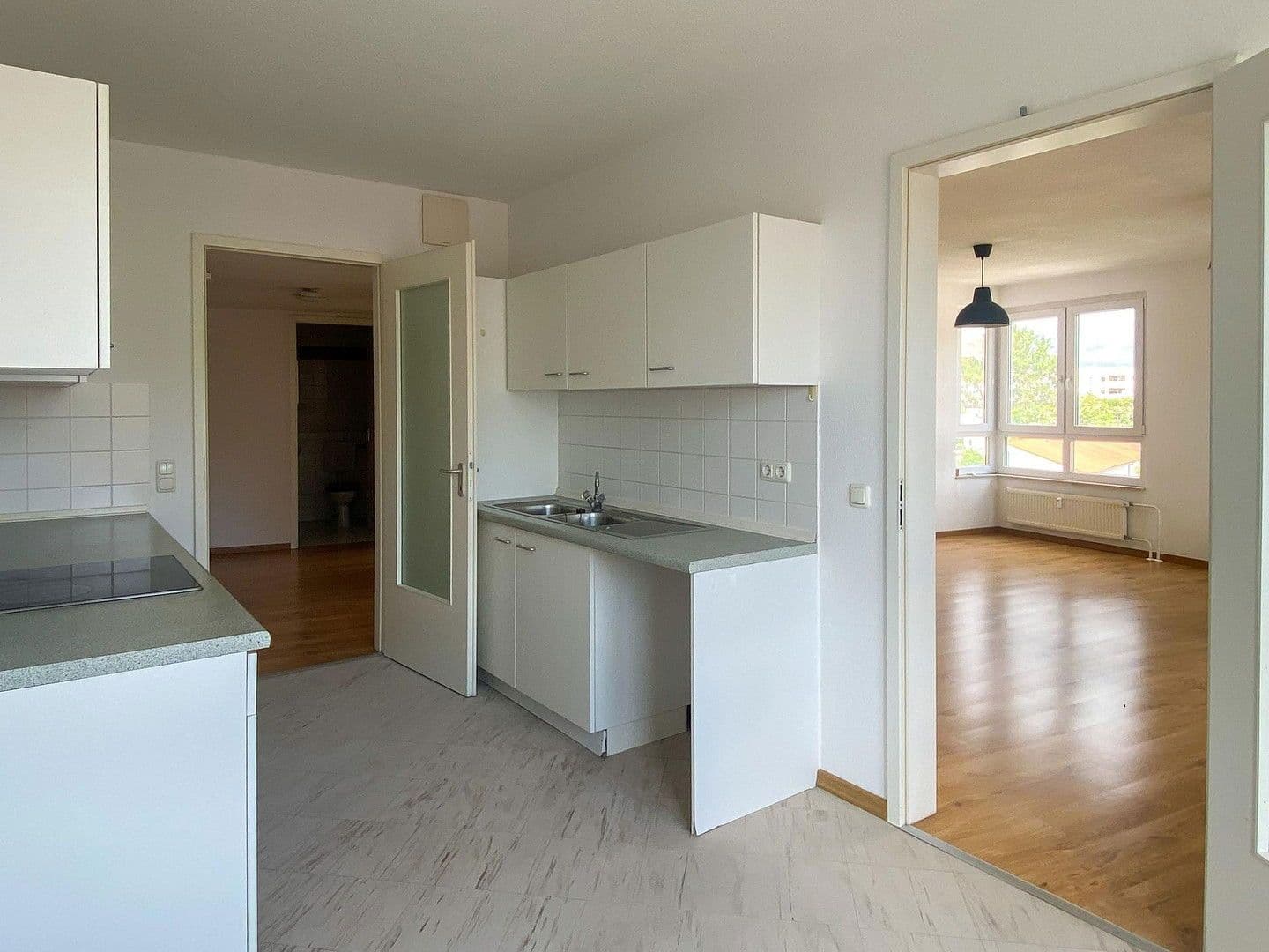 Prodej bytu 2+1 77 m², Einbecker Strasse 64A, Berlin - Lichtenberg, Berlín Prodej bytu 2+1 77 m², Einbecker Strasse 64A, Berlin - Lichtenberg, Berlín