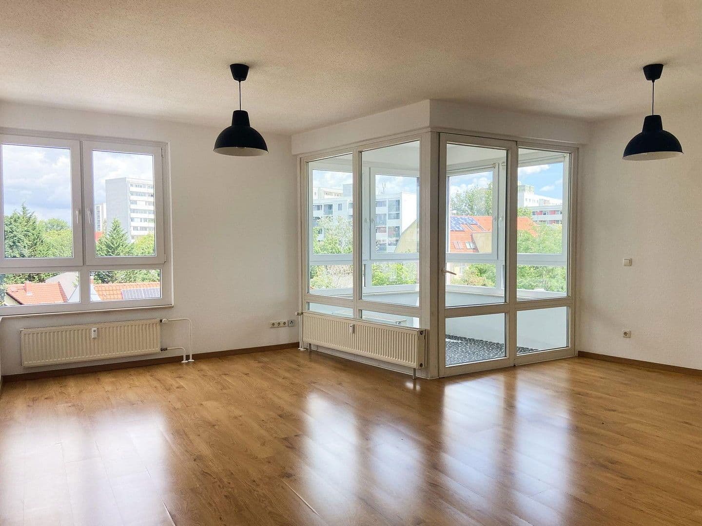 Prodej bytu 2+1 77 m², Einbecker Strasse 64A, Berlin - Lichtenberg, Berlín Prodej bytu 2+1 77 m², Einbecker Strasse 64A, Berlin - Lichtenberg, Berlín