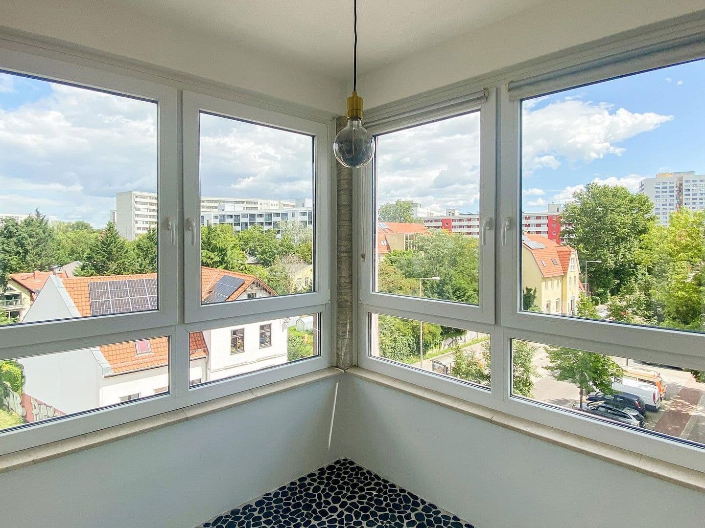 Prodej bytu 2+1 77 m², Einbecker Strasse 64A, Berlin - Lichtenberg, Berlín Prodej bytu 2+1 77 m², Einbecker Strasse 64A, Berlin - Lichtenberg, Berlín