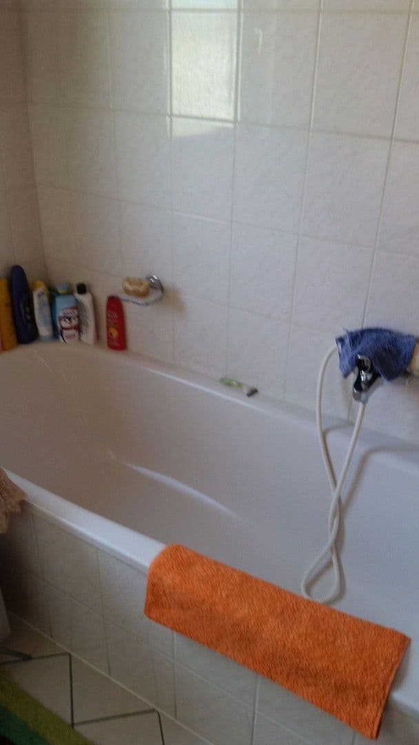 Prodej domu 200 m², pozemek 299 m², Karben, Hessen Prodej domu 200 m², pozemek 299 m², Karben, Hessen