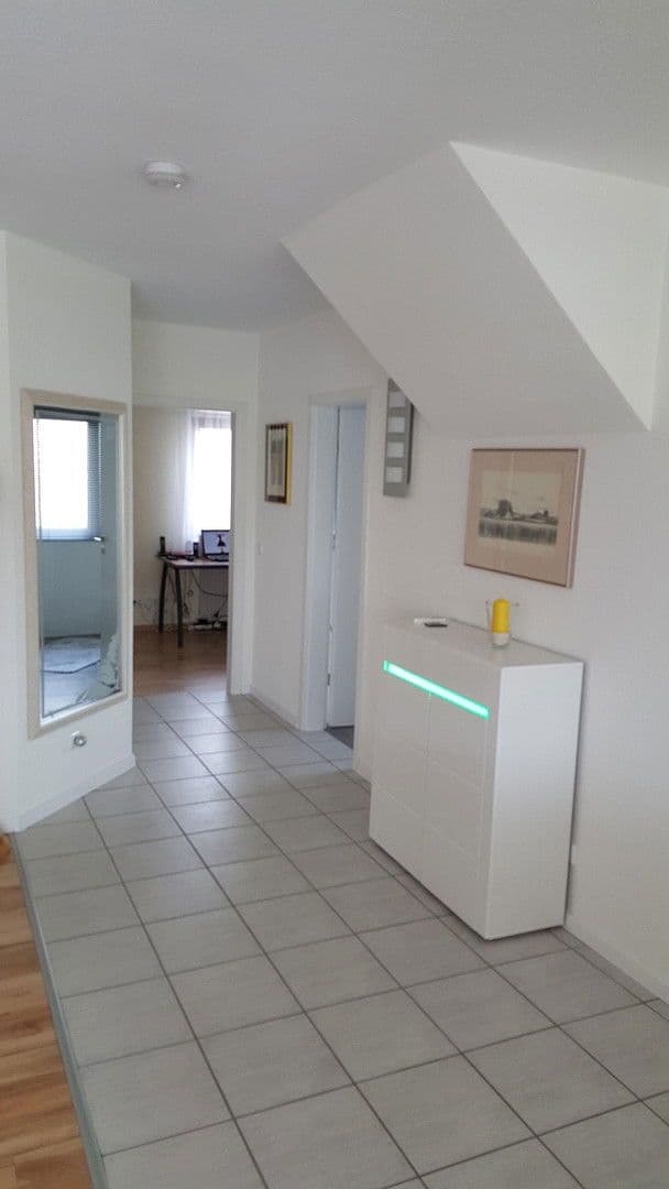 Prodej domu 200 m², pozemek 299 m², Karben, Hessen Prodej domu 200 m², pozemek 299 m², Karben, Hessen