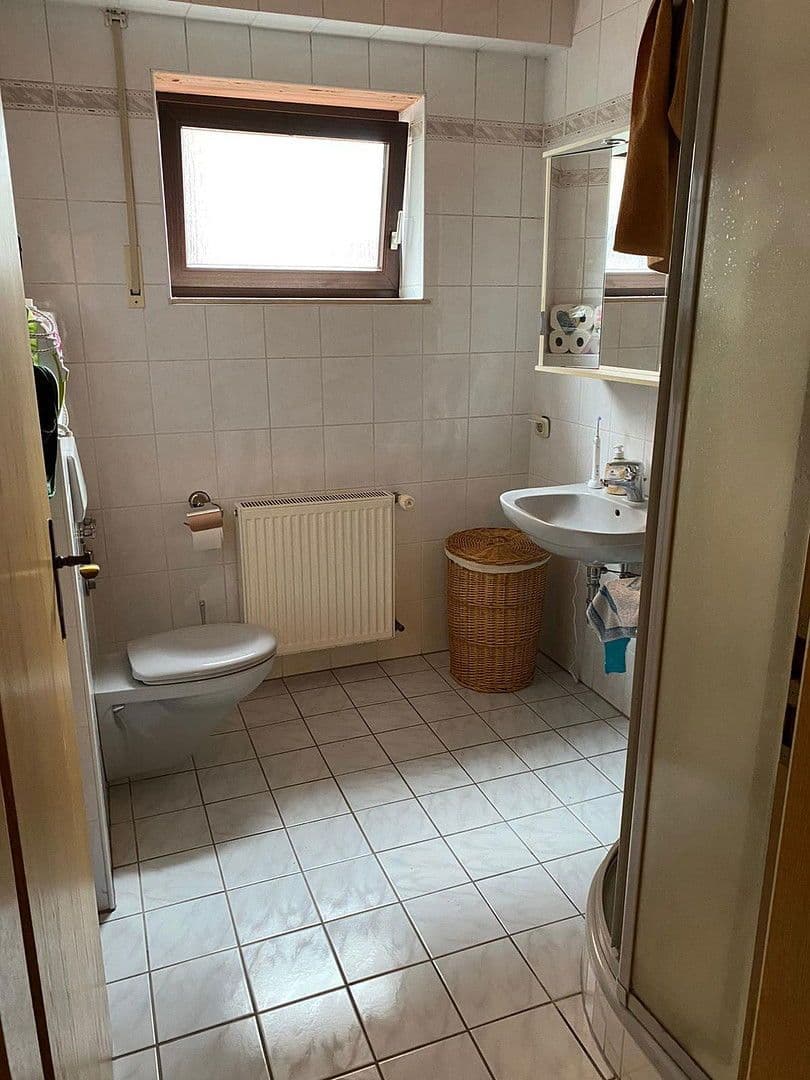 Prodej domu 200 m², pozemek 299 m², Karben, Hessen Prodej domu 200 m², pozemek 299 m², Karben, Hessen