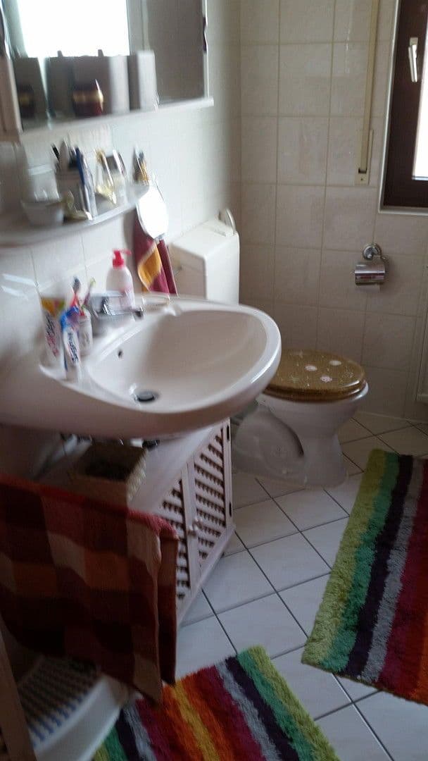 Prodej domu 200 m², pozemek 299 m², Karben, Hessen Prodej domu 200 m², pozemek 299 m², Karben, Hessen