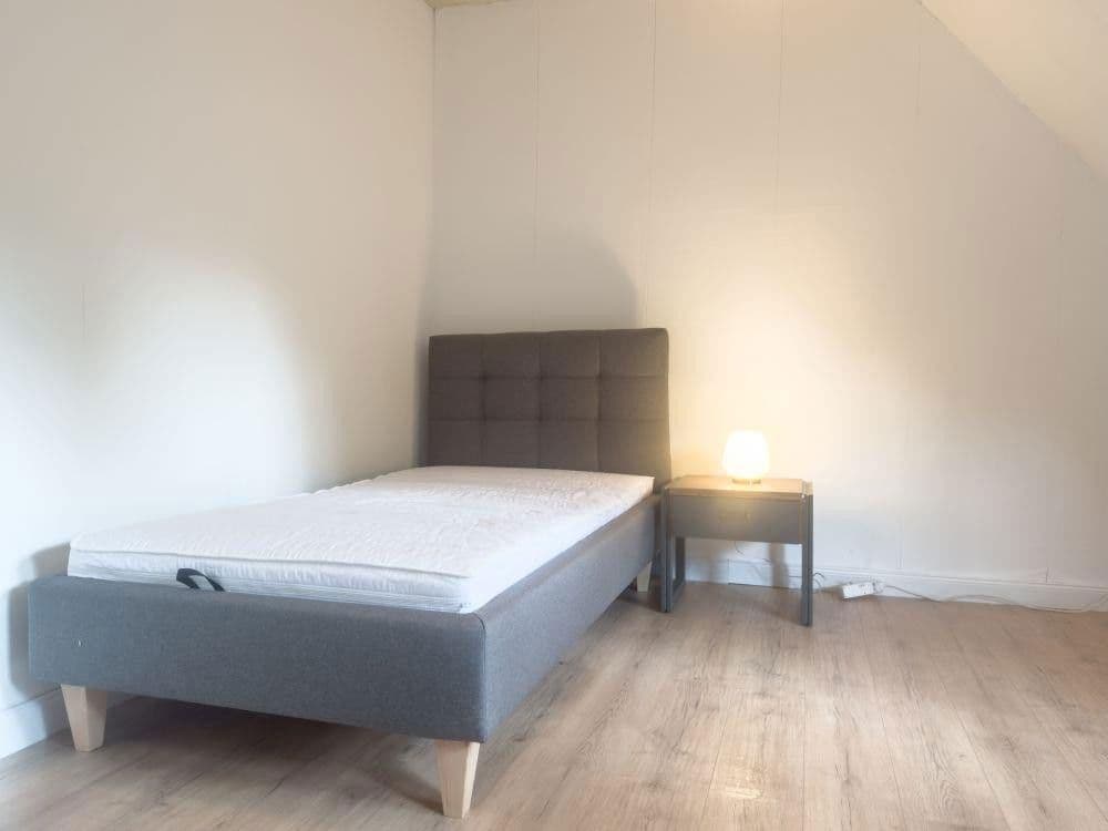 Pronájem bytu 1+1 20 m², Nettelbeckstraße 19, Hildesheim, Dolní Sasko Pronájem bytu 1+1 20 m², Nettelbeckstraße 19, Hildesheim, Dolní Sasko