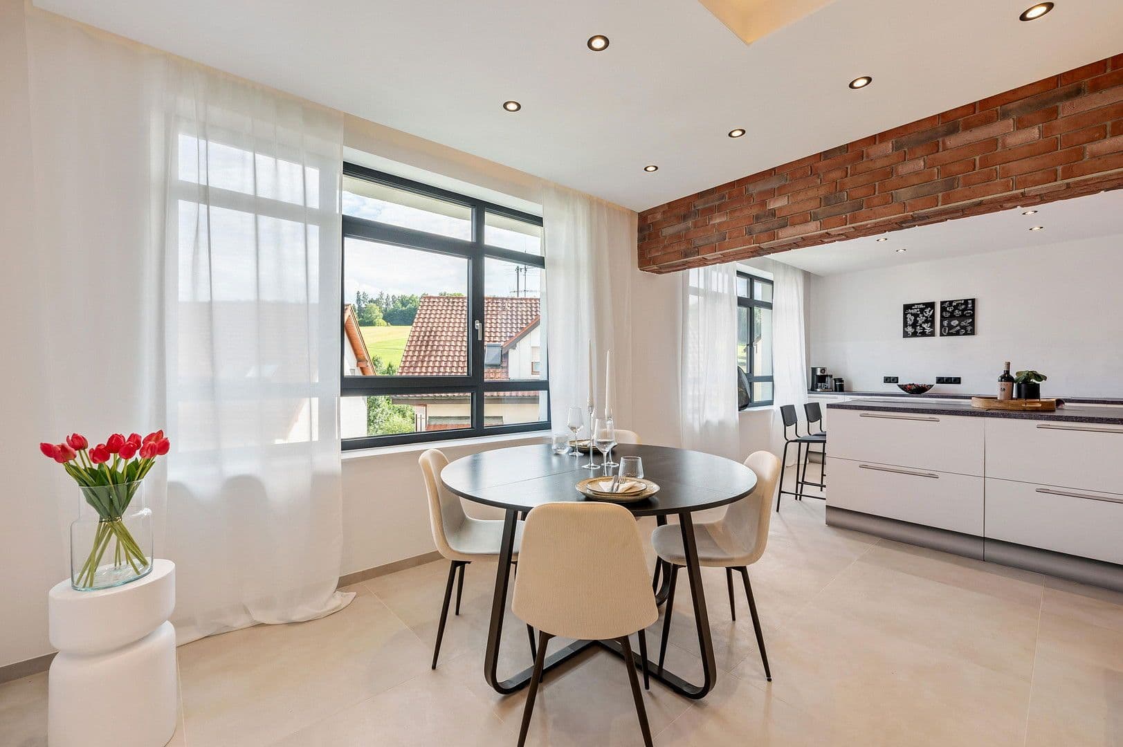 Prodej bytu 3+1 100 m², Böblinger Straße 29, Leinfelden-Echterdingen, Bádensko-Württembersko Prodej bytu 3+1 100 m², Böblinger Straße 29, Leinfelden-Echterdingen, Bádensko-Württembersko