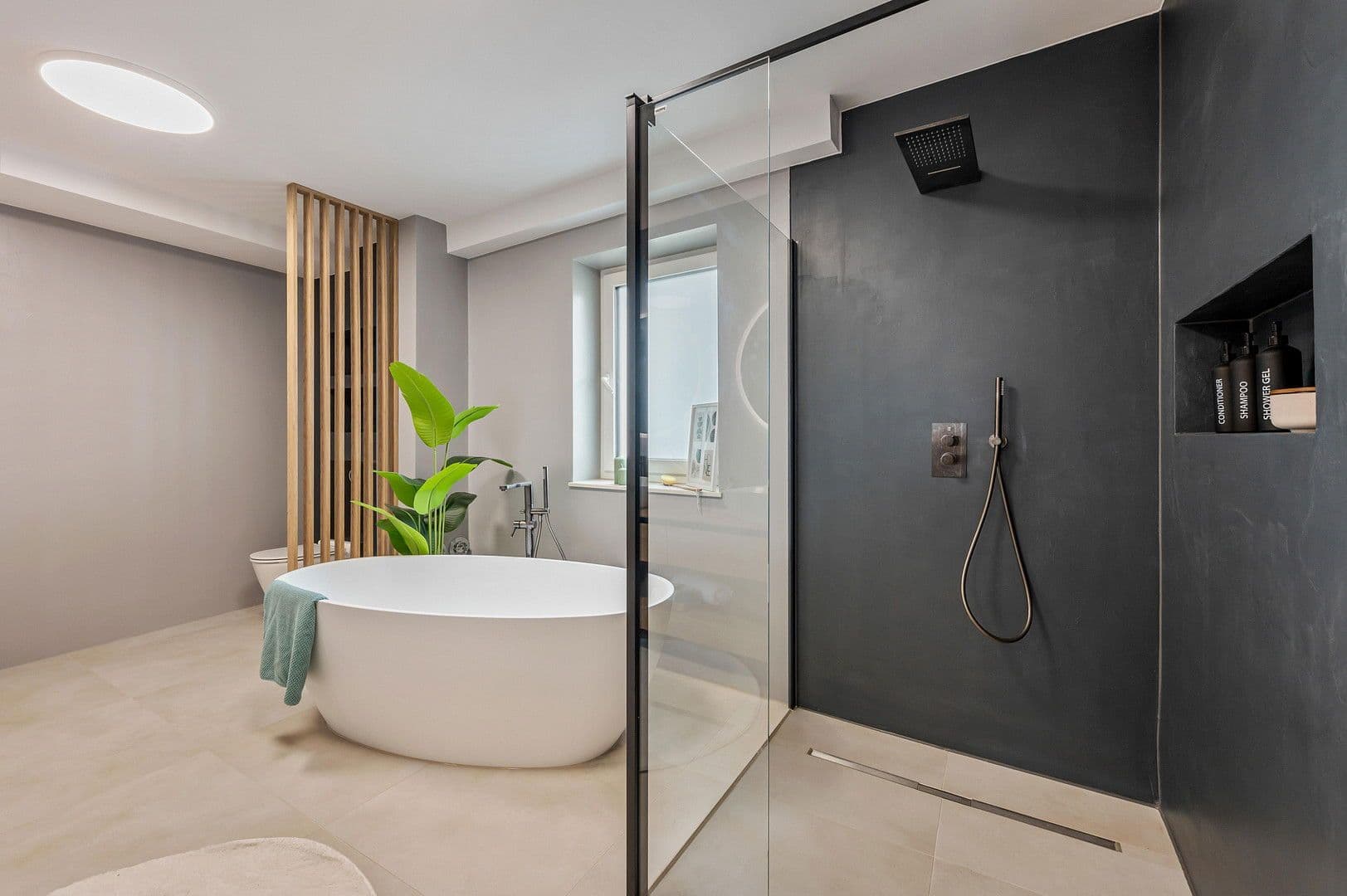 Prodej bytu 3+1 100 m², Böblinger Straße 29, Leinfelden-Echterdingen, Bádensko-Württembersko Prodej bytu 3+1 100 m², Böblinger Straße 29, Leinfelden-Echterdingen, Bádensko-Württembersko