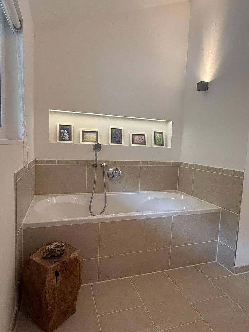 Prodej domu 216 m², pozemek 589 m², Eurasburg, Bavorsko Prodej domu 216 m², pozemek 589 m², Eurasburg, Bavorsko