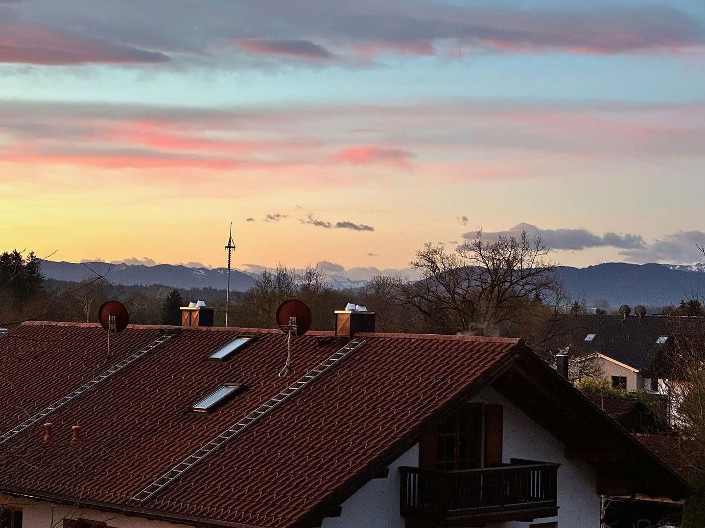 Prodej domu 216 m², pozemek 589 m², Eurasburg, Bavorsko Prodej domu 216 m², pozemek 589 m², Eurasburg, Bavorsko