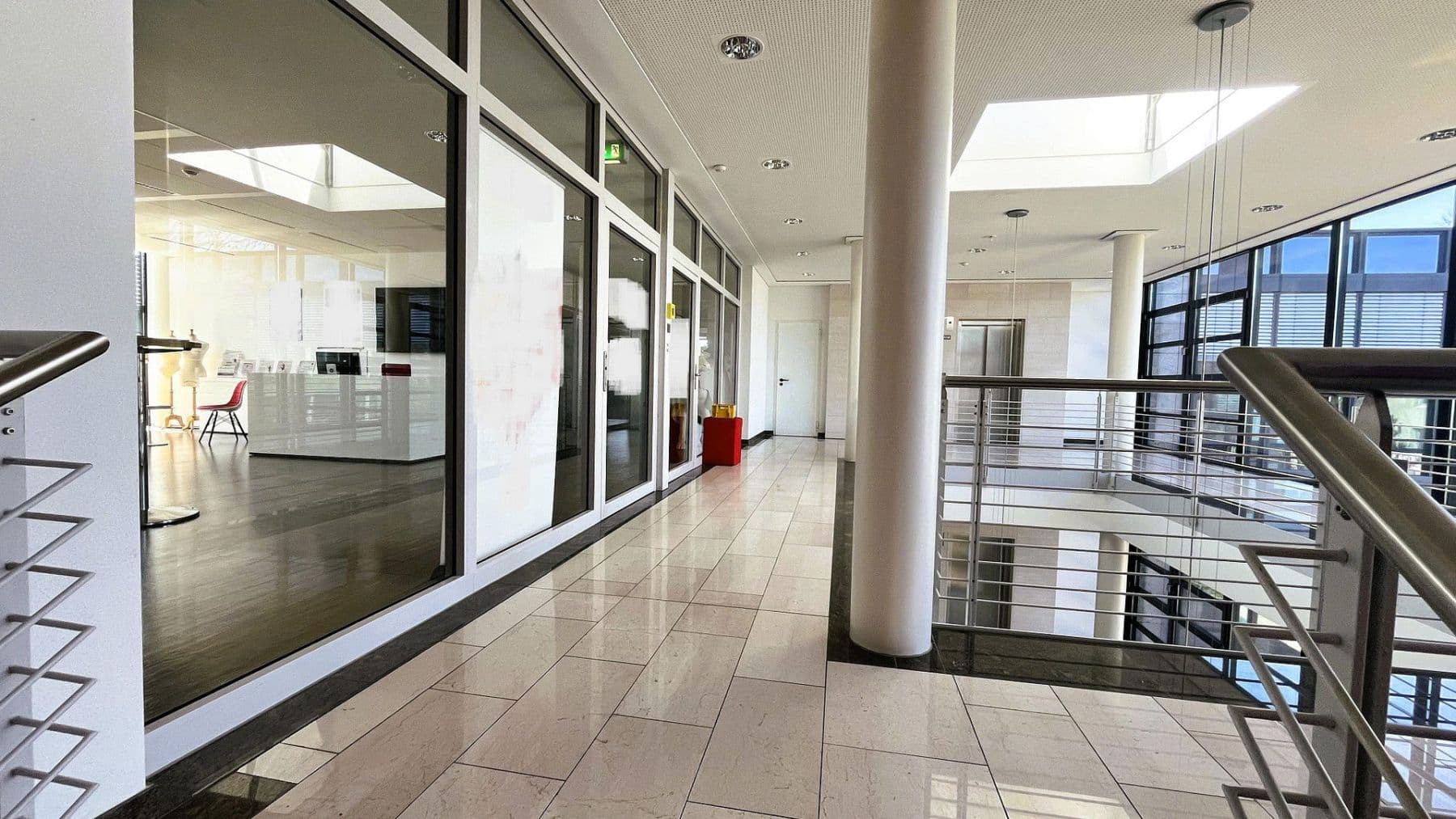 Pronájem kanceláře 650 m², Ismaning, Bavorsko Pronájem kanceláře 650 m², Ismaning, Bavorsko