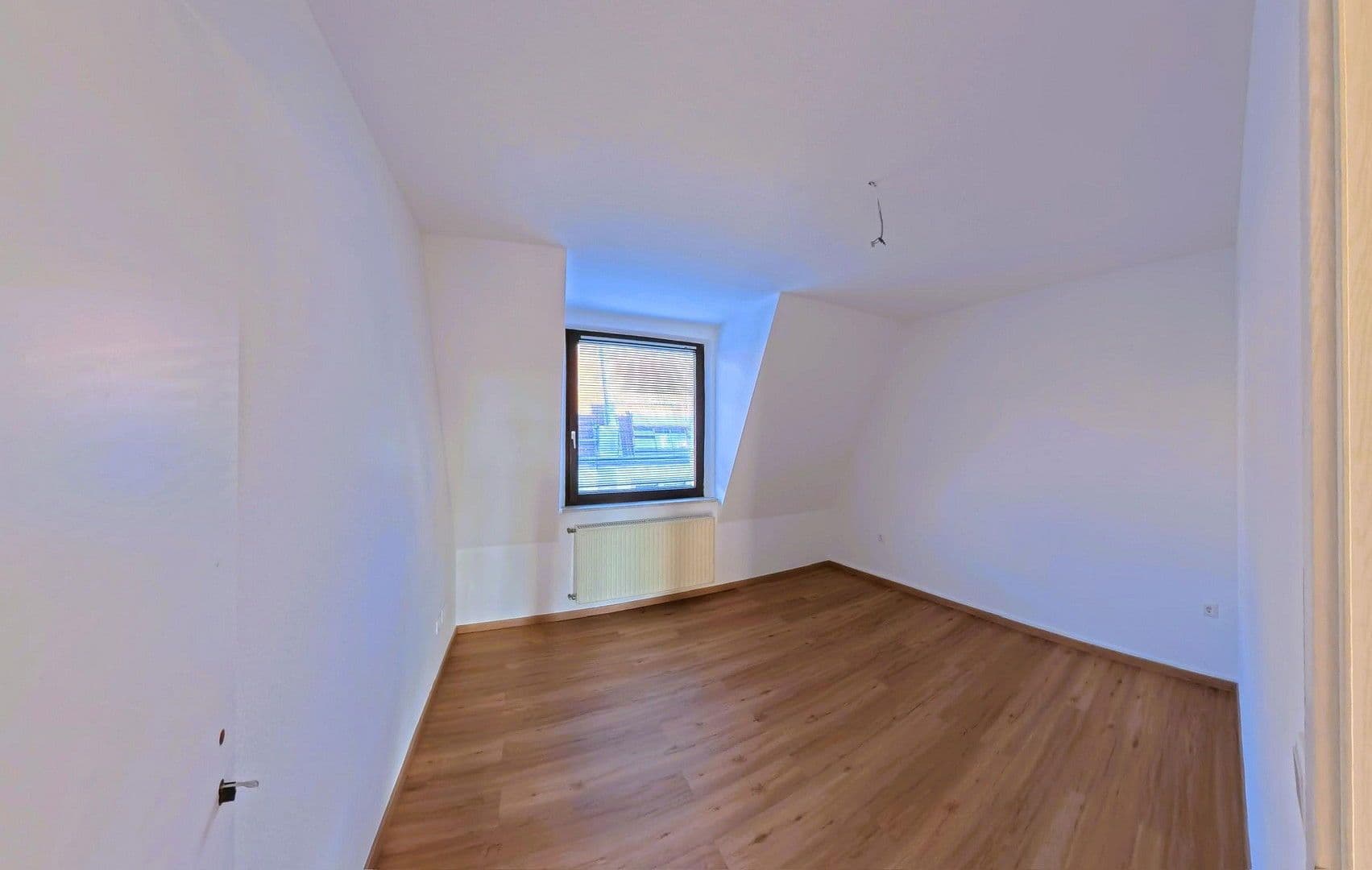 Pronájem bytu 3+1 94 m², Vordere Cramergasse 12, Nürnberg, Bavorsko Pronájem bytu 3+1 94 m², Vordere Cramergasse 12, Nürnberg, Bavorsko
