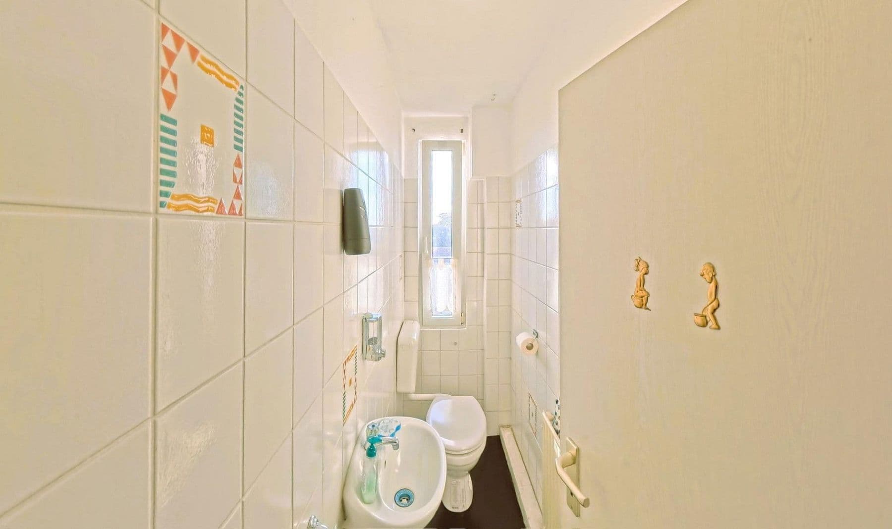 Pronájem bytu 3+1 94 m², Vordere Cramergasse 12, Nürnberg, Bavorsko Pronájem bytu 3+1 94 m², Vordere Cramergasse 12, Nürnberg, Bavorsko