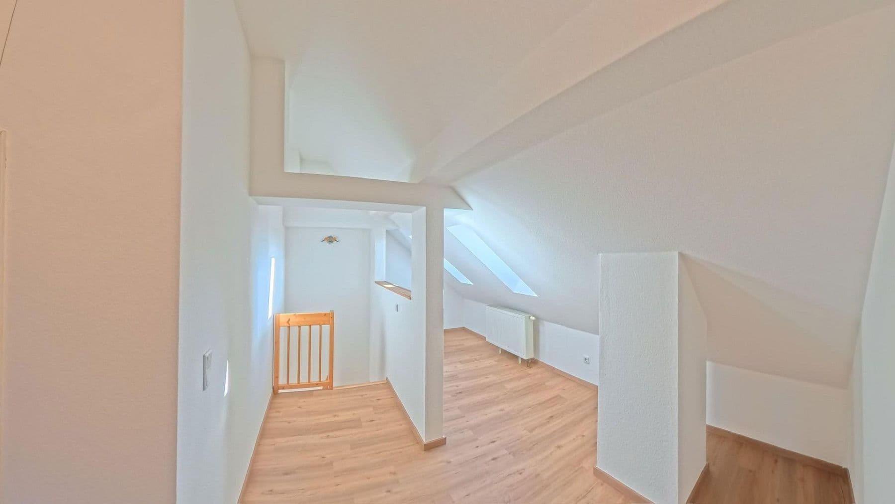 Pronájem bytu 3+1 94 m², Vordere Cramergasse 12, Nürnberg, Bavorsko Pronájem bytu 3+1 94 m², Vordere Cramergasse 12, Nürnberg, Bavorsko