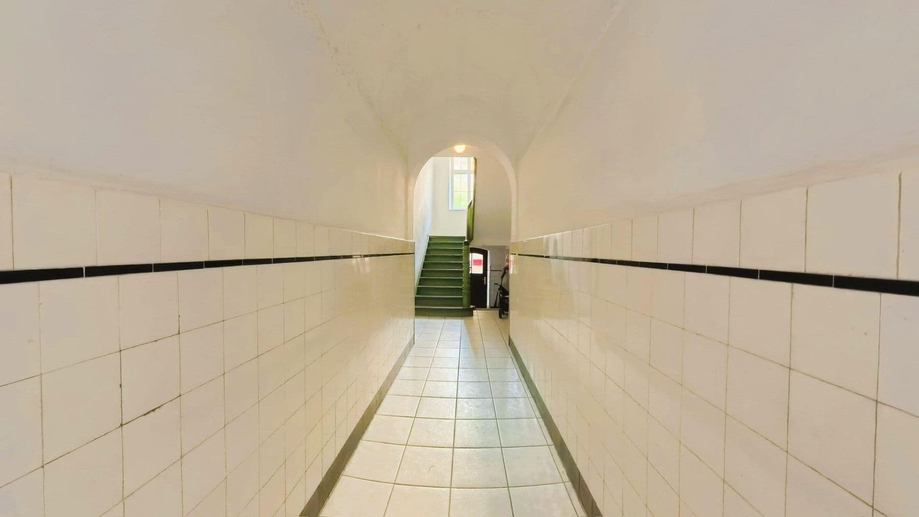 Pronájem bytu 3+1 94 m², Vordere Cramergasse 12, Nürnberg, Bavorsko Pronájem bytu 3+1 94 m², Vordere Cramergasse 12, Nürnberg, Bavorsko