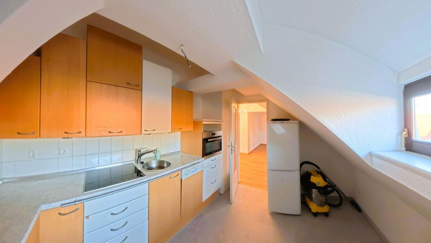 Pronájem bytu 3+1 94 m², Vordere Cramergasse 12, Nürnberg, Bavorsko Pronájem bytu 3+1 94 m², Vordere Cramergasse 12, Nürnberg, Bavorsko