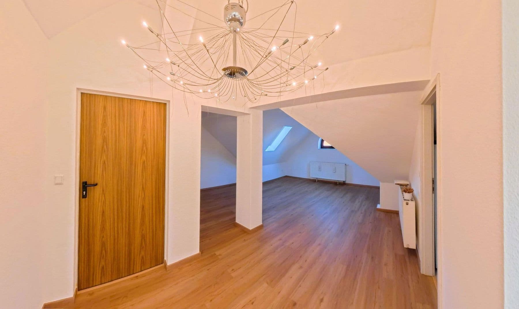 Pronájem bytu 3+1 94 m², Vordere Cramergasse 12, Nürnberg, Bavorsko Pronájem bytu 3+1 94 m², Vordere Cramergasse 12, Nürnberg, Bavorsko