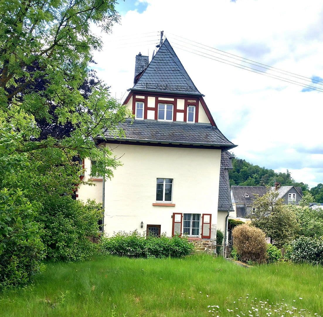 Prodej domu 215 m², pozemek 1.000 m², Katzenelnbogen, Porýní-Falc Prodej domu 215 m², pozemek 1.000 m², Katzenelnbogen, Porýní-Falc