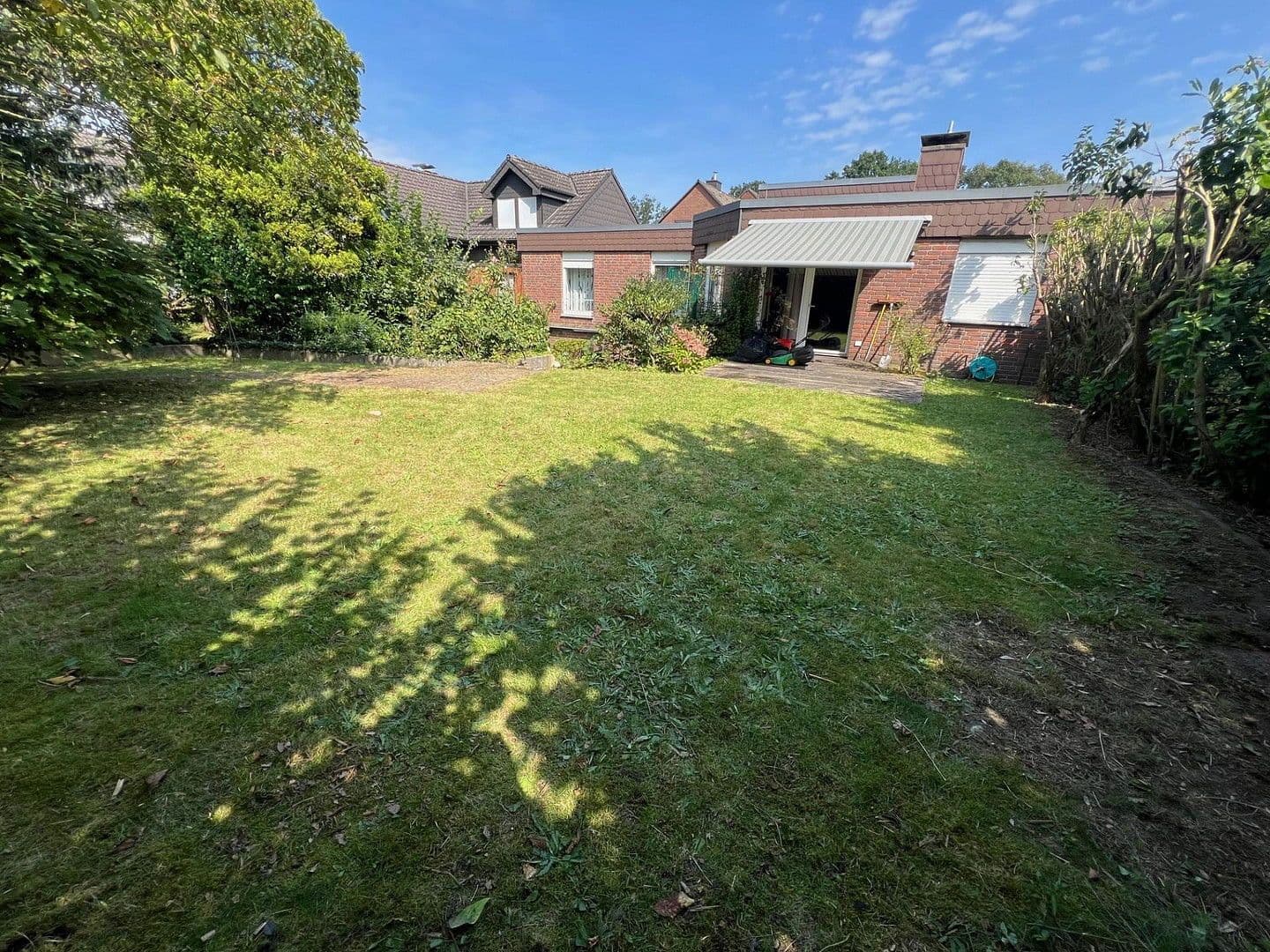 Prodej domu 229 m², pozemek 511 m², Marl, Severní Porýní-Vestfálsko Prodej domu 229 m², pozemek 511 m², Marl, Severní Porýní-Vestfálsko