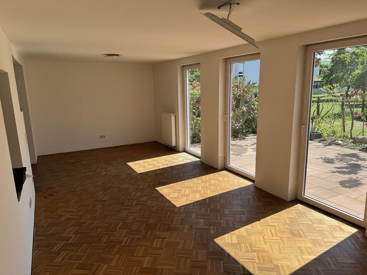 Pronájem bytu 2+1 101 m², Bischweier, Bádensko-Württembersko Pronájem bytu 2+1 101 m², Bischweier, Bádensko-Württembersko